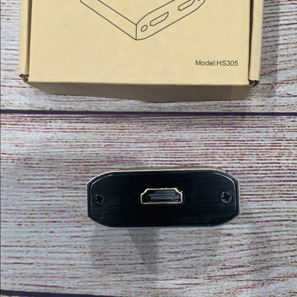 HDMI Bi-Direction Switch NWT - Picture 3 of 3